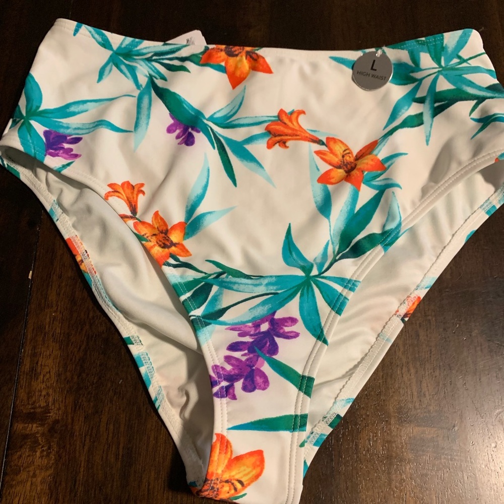 High waited bikini bottoms